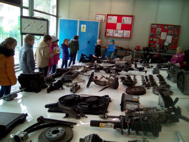 Střední škola techniky a služeb