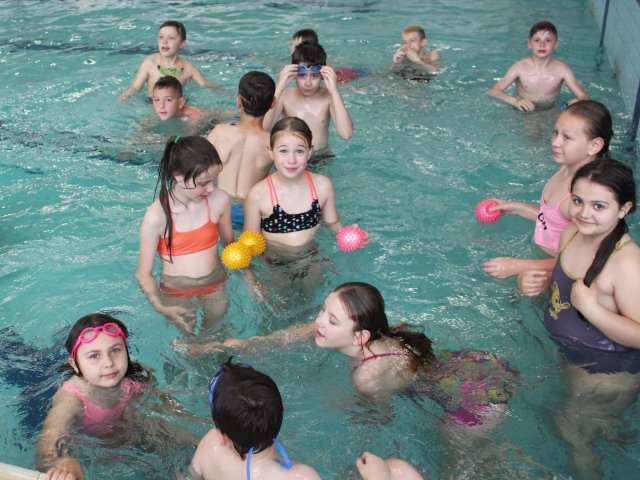 Plavání třeťáků