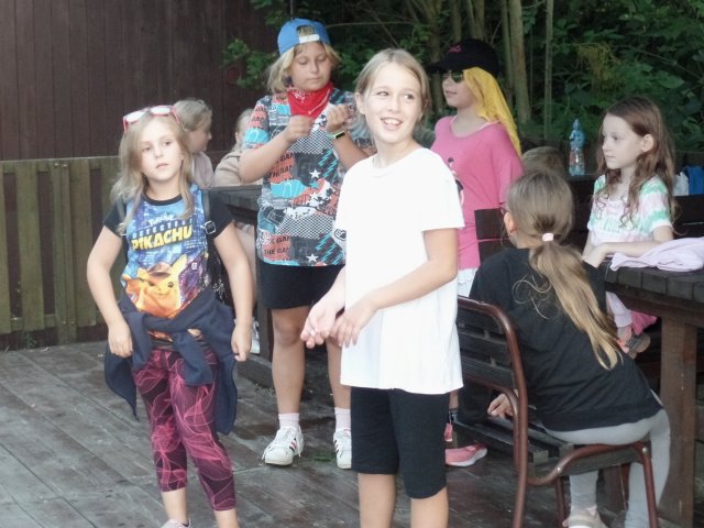 Komorní Lhotka úterý