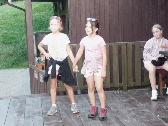 Komorní Lhotka úterý