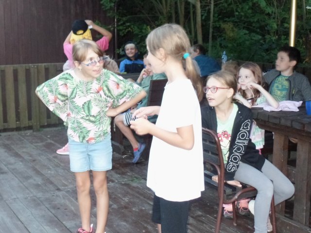 Komorní Lhotka úterý