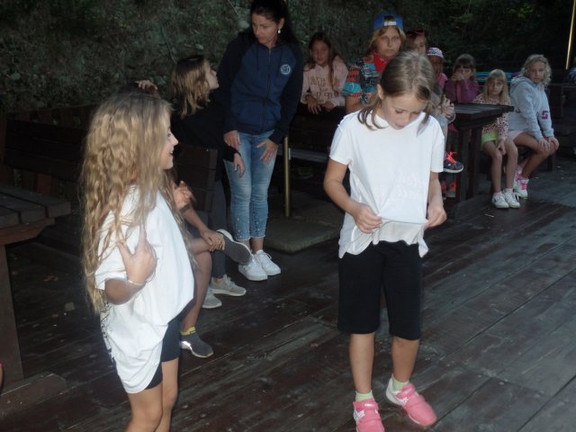 Komorní Lhotka úterý