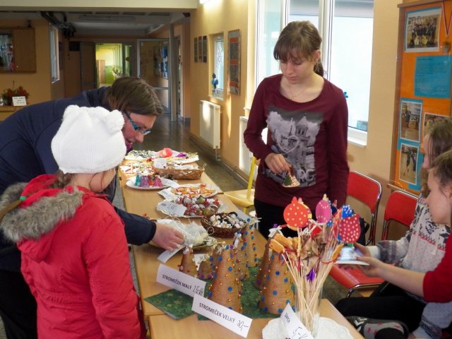 Adventní jarmarkování